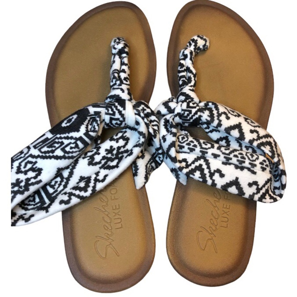 Skechers Size 8 Indulge 2 Urban Safari Luxe Women’s Sandals Comfort Black White